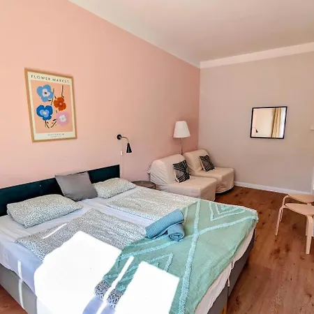 Flat In Zizkov -401-